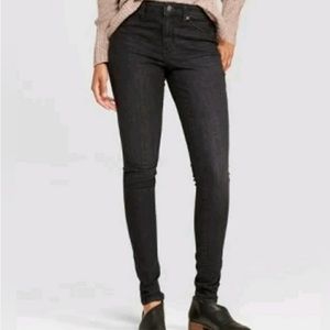 Universal Thread high rise Jegging size 14/32R